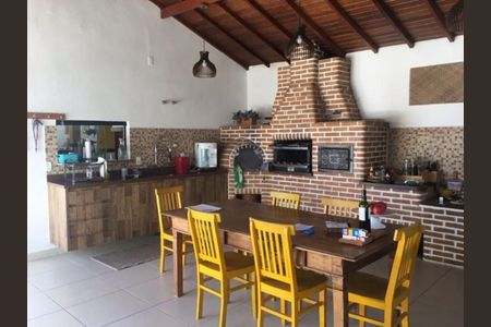 Casa à venda com 4 quartos, 700m² em Vila Alvorada, Jundiaí