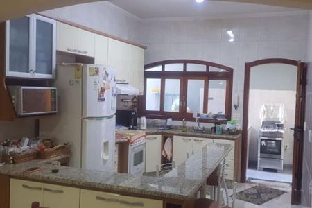 Casa à venda com 3 quartos, 200m² em Vila de Vecchi, Jundiaí