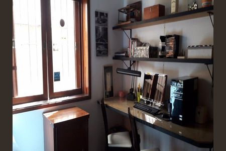 Casa à venda com 3 quartos, 241m² em Vila Vianelo, Jundiaí