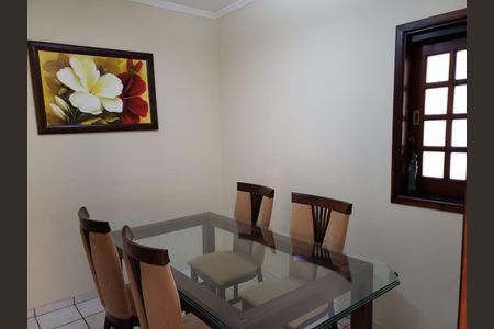 Casa à venda com 3 quartos, 233m² em Jardim Caçula, Jundiaí