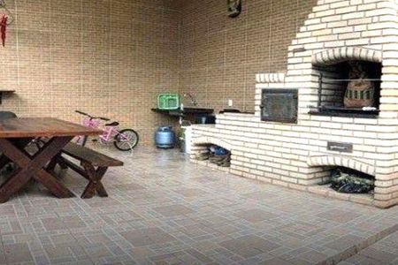 Casa à venda com 327m², 3 quartos e 2 vagas