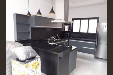 Casa à venda com 3 quartos, 300m² em Vale Azul, Jundiaí