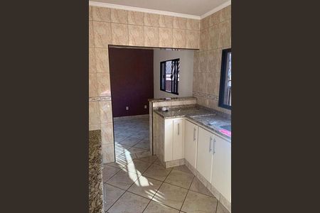 Casa à venda com 210m², 3 quartos e 2 vagas