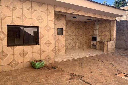 Casa à venda com 210m², 3 quartos e 2 vagas