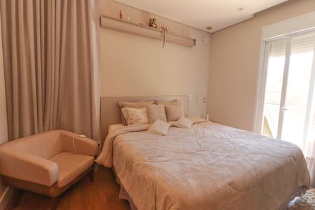 Casa à venda com 404m², 4 quartos e 6 vagasSuíte 1