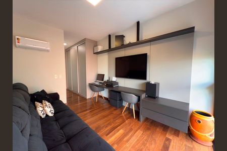 Casa à venda com 3 quartos, 293m² em Marco Leite, Jundiaí