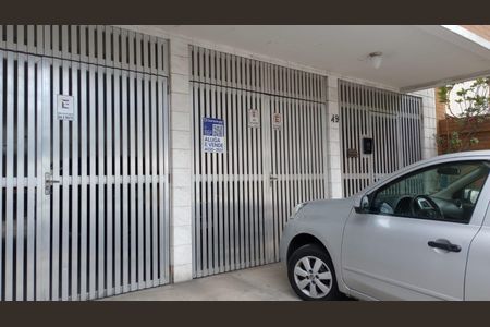 Apartamento à venda com 106m², 3 quartos e 1 vaga Apartamento à venda com 106m², 3 quartos e 1 vagaFachada com Placa