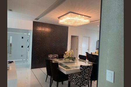 Casa à venda com 4 quartos, 355m² em Loteamento Portal do Paraiso, Jundiaí