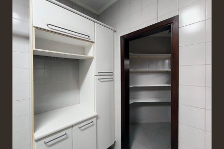 Casa à venda com 433m², 3 quartos e 8 vagasCozinha