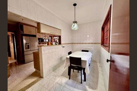 Casa à venda com 3 quartos, 450m² em Malota, Jundiaí