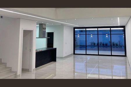 Casa à venda com 3 quartos, 279m² em Jardim Samambaia, Jundiaí