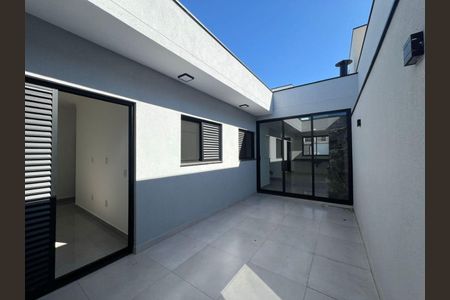 Casa à venda com 3 quartos, 95m² em Jardim Marambaia, Jundiaí