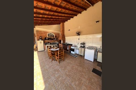 Casa à venda com 2 quartos, 183m² em Vila das Hortencias, Jundiaí