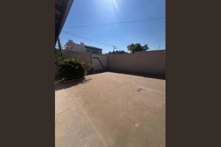 Casa à venda com 2 quartos, 183m² em Vila das Hortencias, Jundiaí