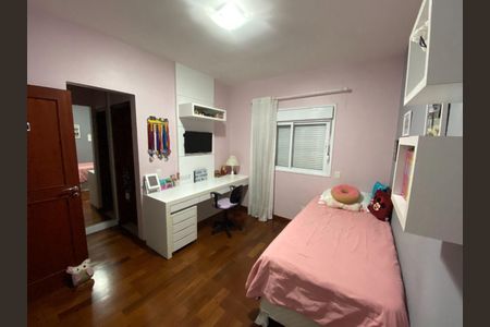 Casa à venda com 4 quartos, 350m² em Anhangabaú, Jundiaí