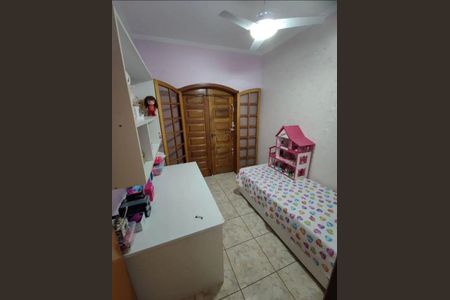 Casa à venda com 3 quartos, 168m² em Vila M Genoveva, Jundiaí