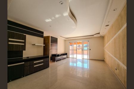 Casa à venda com 3 quartos, 348m² em Vila Galvão, Jundiaí