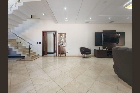 Casa à venda com 5 quartos, 488m² em Jardim Santa Teresa, Jundiaí