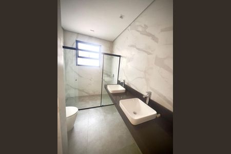 Casa à venda com 3 quartos, 215m² em Jardim Ermida I, Jundiaí