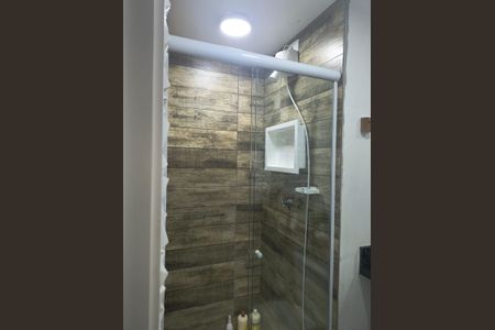 Banheiro  1 de apartamento para alugar com 2 quartos, 43m² em Vila das Bandeiras, Guarulhos