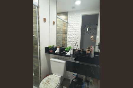 Banheiro  1 de apartamento para alugar com 2 quartos, 43m² em Vila das Bandeiras, Guarulhos