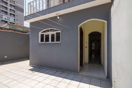 Casa para alugar com 200m², 4 quartos e 3 vagasQuintal