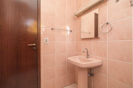 Casa para alugar com 200m², 4 quartos e 3 vagasBanheiro Social