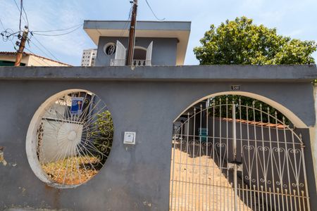 Casa para alugar com 200m², 4 quartos e 3 vagasFachada