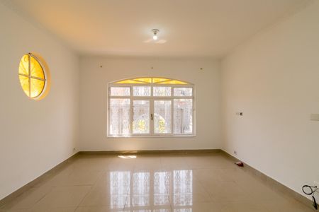 Casa para alugar com 200m², 4 quartos e 3 vagasSala