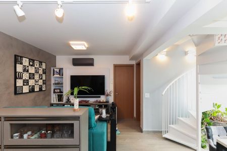 Foto 02 de apartamento à venda com 2 quartos, 80m² em Sumaré, São Paulo