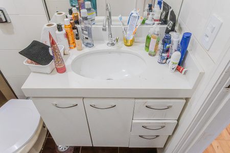 Banheiro de apartamento à venda com 2 quartos, 60m² em Sumarezinho, São Paulo