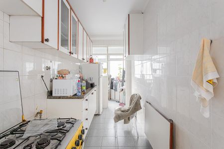 Cozinha e Área de Serviço de apartamento à venda com 2 quartos, 60m² em Sumarezinho, São Paulo