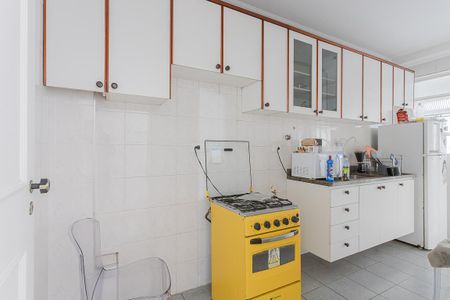 Apartamento à venda com 60m², 2 quartos e 1 vaga Apartamento à venda com 60m², 2 quartos e 1 vagaCozinha e Área de Serviço