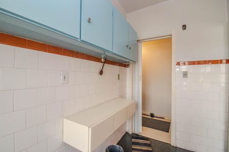 Apartamento à venda com 82m², 3 quartos e sem vaga Apartamento à venda com 82m², 3 quartos e sem vagaCozinha e Área de Serviço