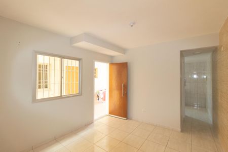 Sala de apartamento para alugar com 1 quarto, 40m² em Guaratiba, Rio de Janeiro