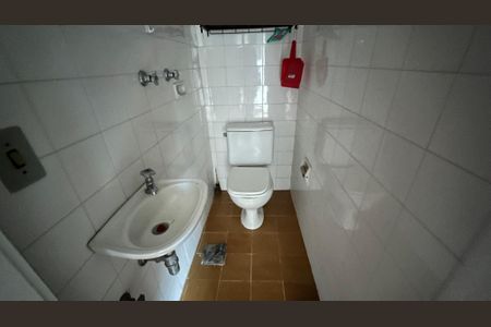Apartamento à venda com 84m², 2 quartos e 2 vagasBanheiro de serviço