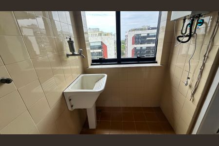 Apartamento à venda com 84m², 2 quartos e 2 vagasÁrea de Serviço