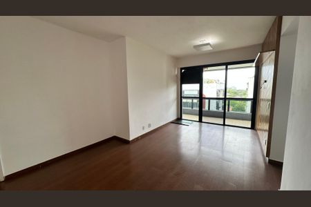 Sala de apartamento à venda com 2 quartos, 84m² em Barra da Tijuca, Rio de Janeiro