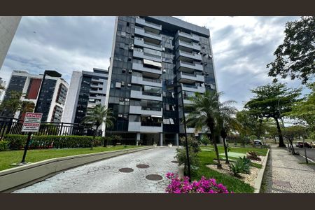 Apartamento à venda com 84m², 2 quartos e 2 vagasFachada