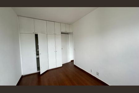 Apartamento à venda com 84m², 2 quartos e 2 vagasQuarto 2