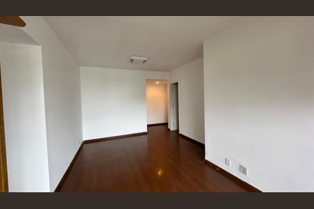 Sala de apartamento à venda com 2 quartos, 84m² em Barra da Tijuca, Rio de Janeiro