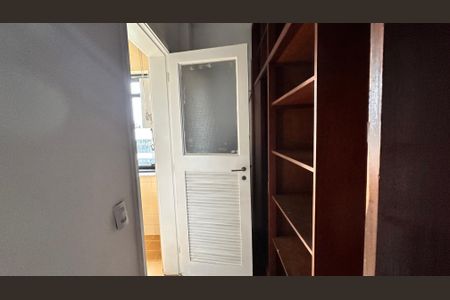 Apartamento à venda com 84m², 2 quartos e 2 vagasQuarto de Serviço