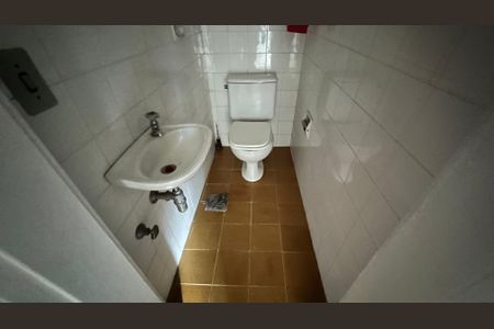 Apartamento à venda com 84m², 2 quartos e 2 vagasBanheiro de serviço