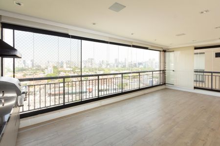 Apartamento à venda com 134m², 3 quartos e 3 vagasVaranda