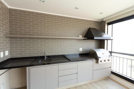 Apartamento à venda com 134m², 3 quartos e 3 vagasVaranda