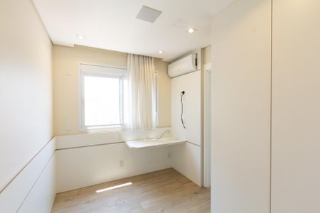 Apartamento à venda com 134m², 3 quartos e 3 vagasSuíte 1