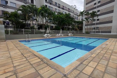 Apartamento à venda com 49m², 2 quartos e 1 vagaÁrea comum - Piscina