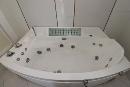 Apartamento para alugar com 139m², 2 quartos e 3 vagasBanheiro da Suíte 2 