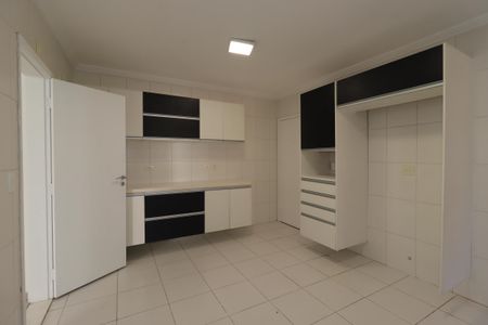Apartamento para alugar com 139m², 2 quartos e 3 vagasCozinha