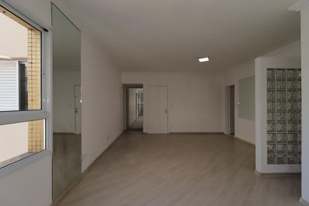 Apartamento para alugar com 139m², 2 quartos e 3 vagasSala